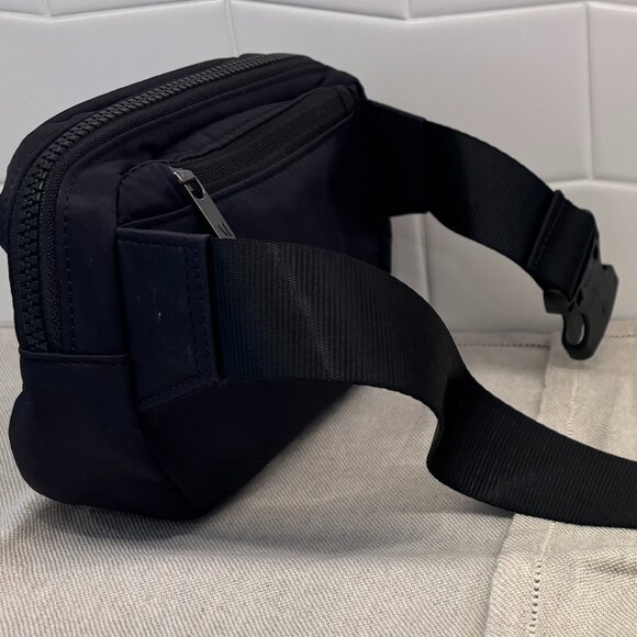 EUC VUORI All Around Hip Pack - Black - Unisex - Picture 5 of 12